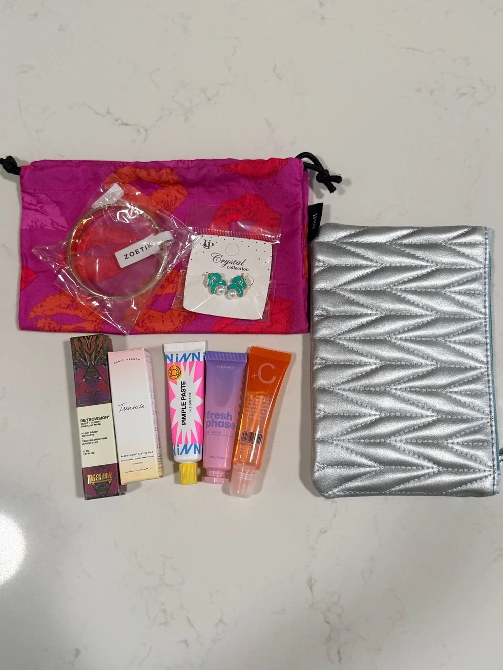 Beauty Bundle IPSY Bag Earth Harbor Ace Beauté Skincare & Jewelry Gift Set